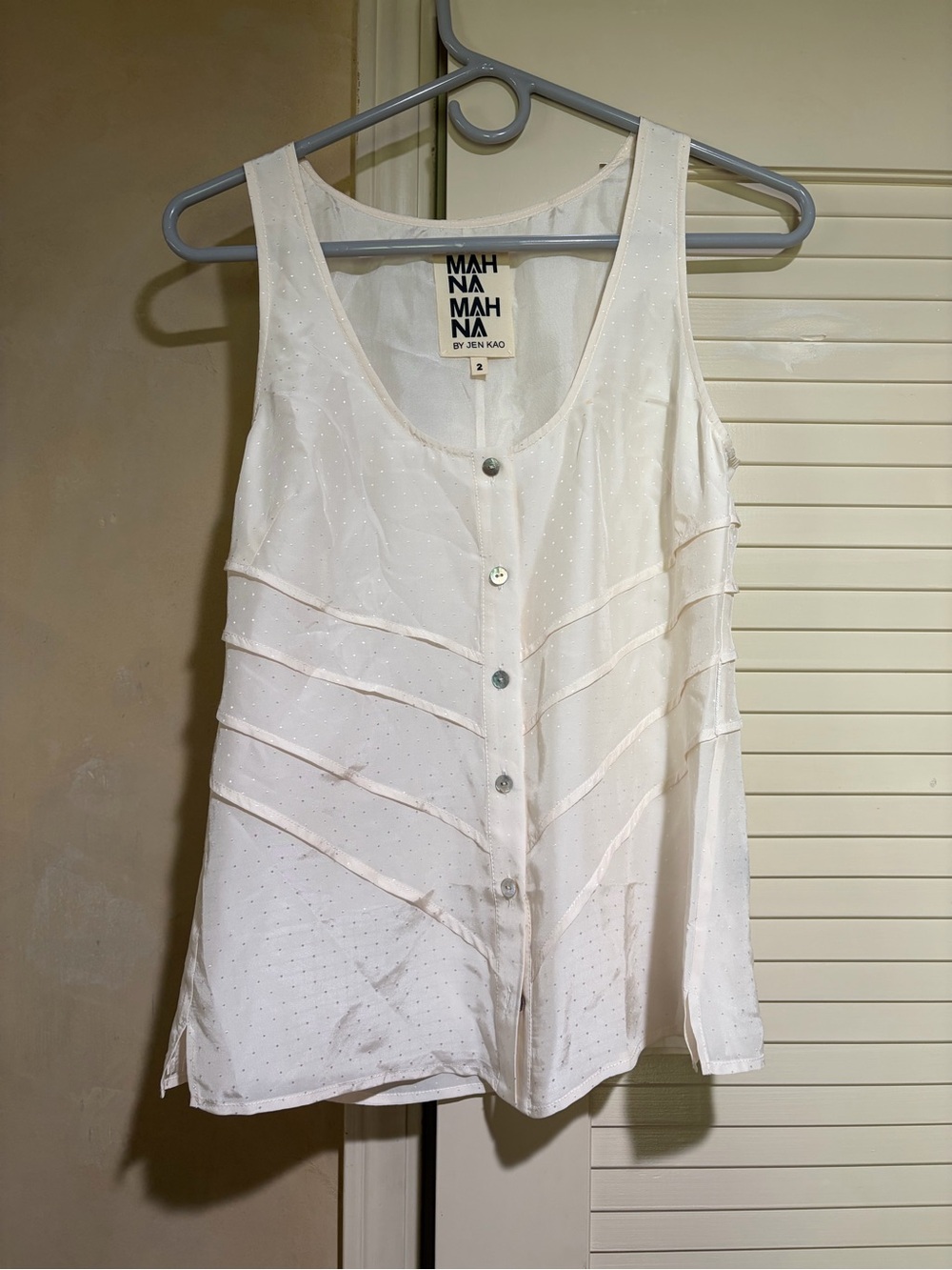 Mah na mah na by Jen kao silk blouse